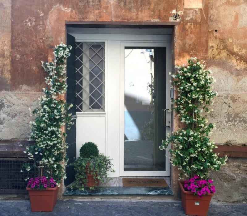 Nl Trastevere Рим Екстериор снимка